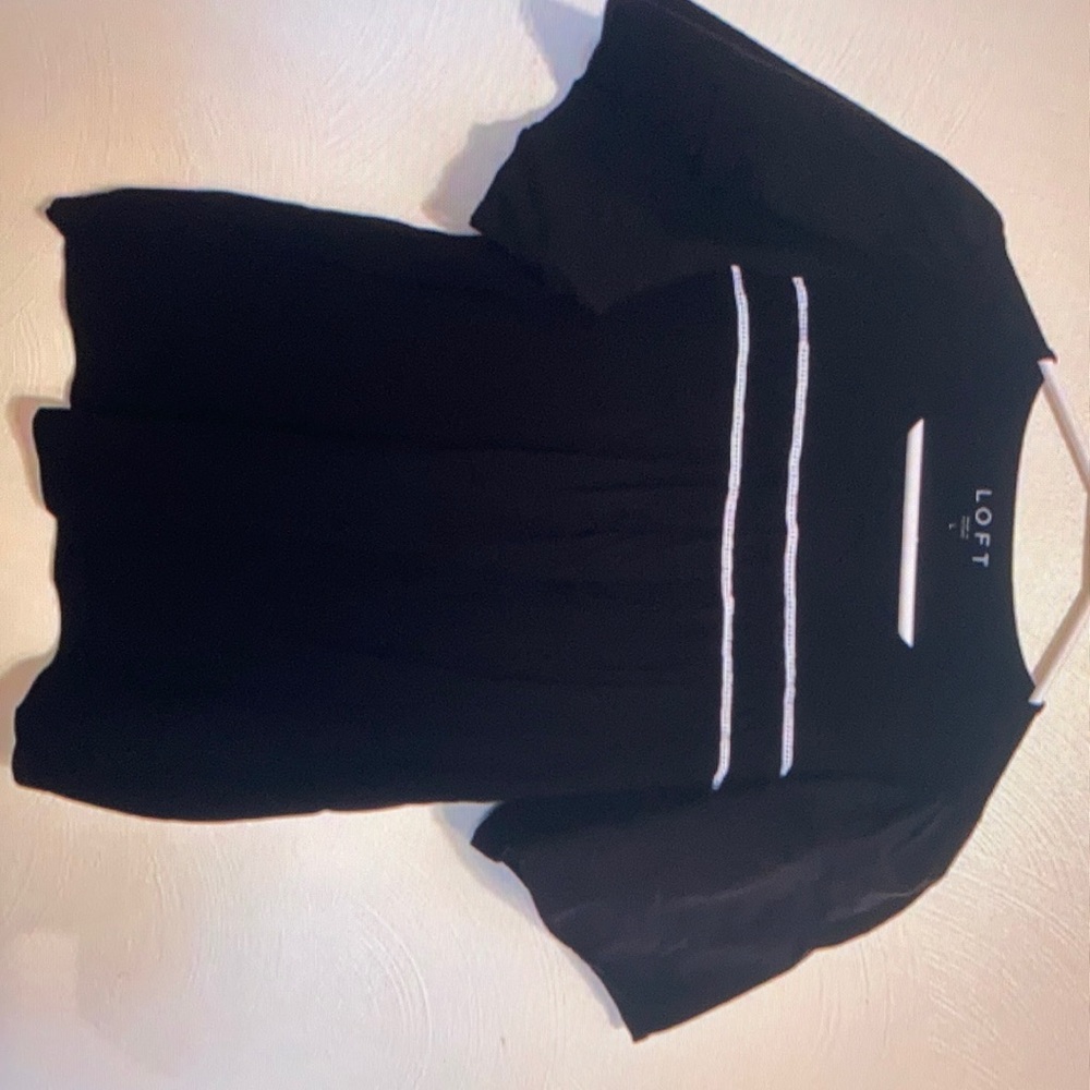 Black boxy blouse with bip collar